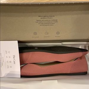 Rothy’s “The Point” flat in Rosebud